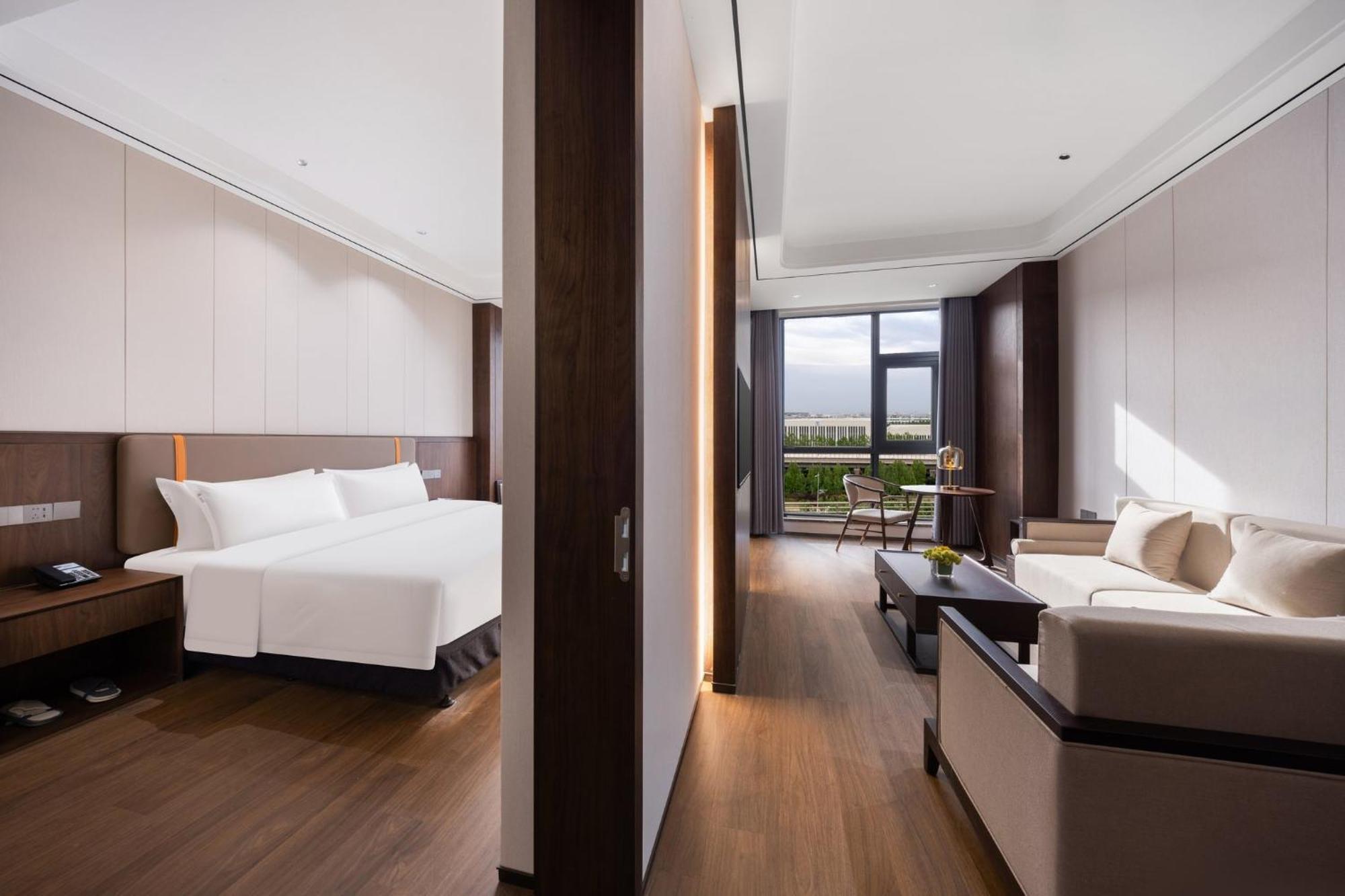 Holiday Inn Express Zhengzhou Airport By Ihg Xinzheng  Εξωτερικό φωτογραφία